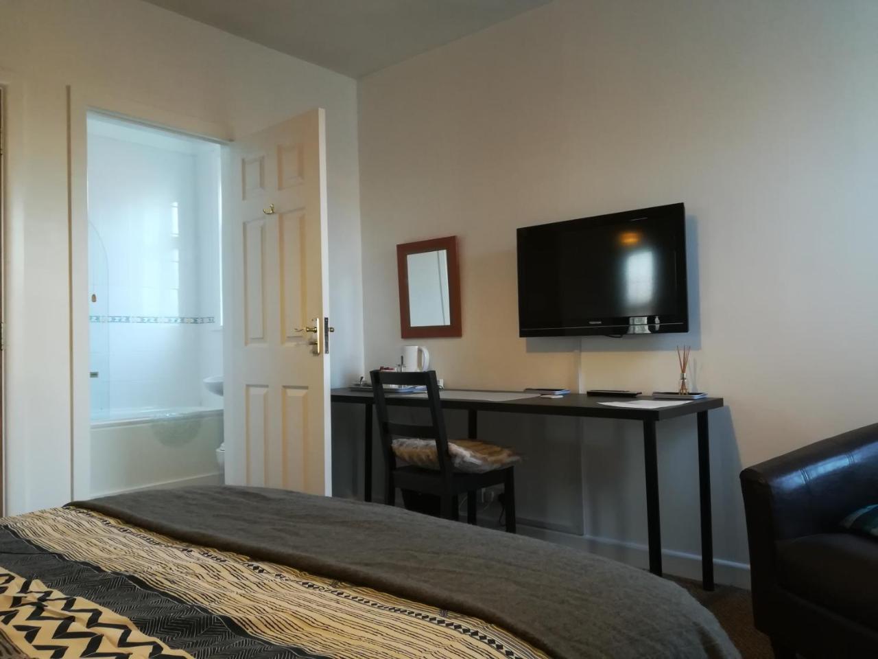 Crestwell House Bed & Breakfast Eastleigh Luaran gambar