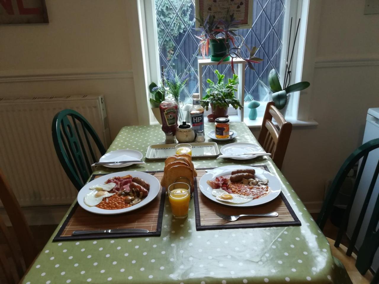 Crestwell House Bed & Breakfast Eastleigh Luaran gambar
